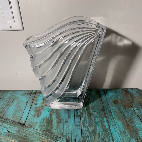 70s Art Deco Style Fluted Fan Shaped Heavy Crystal Vase French Art Vannes Style - Picture 8 of 13